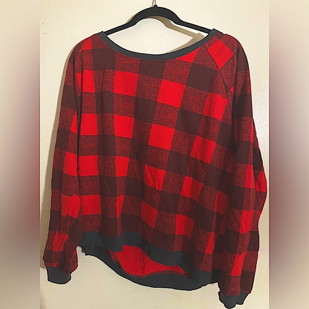 Long sleeve sweater